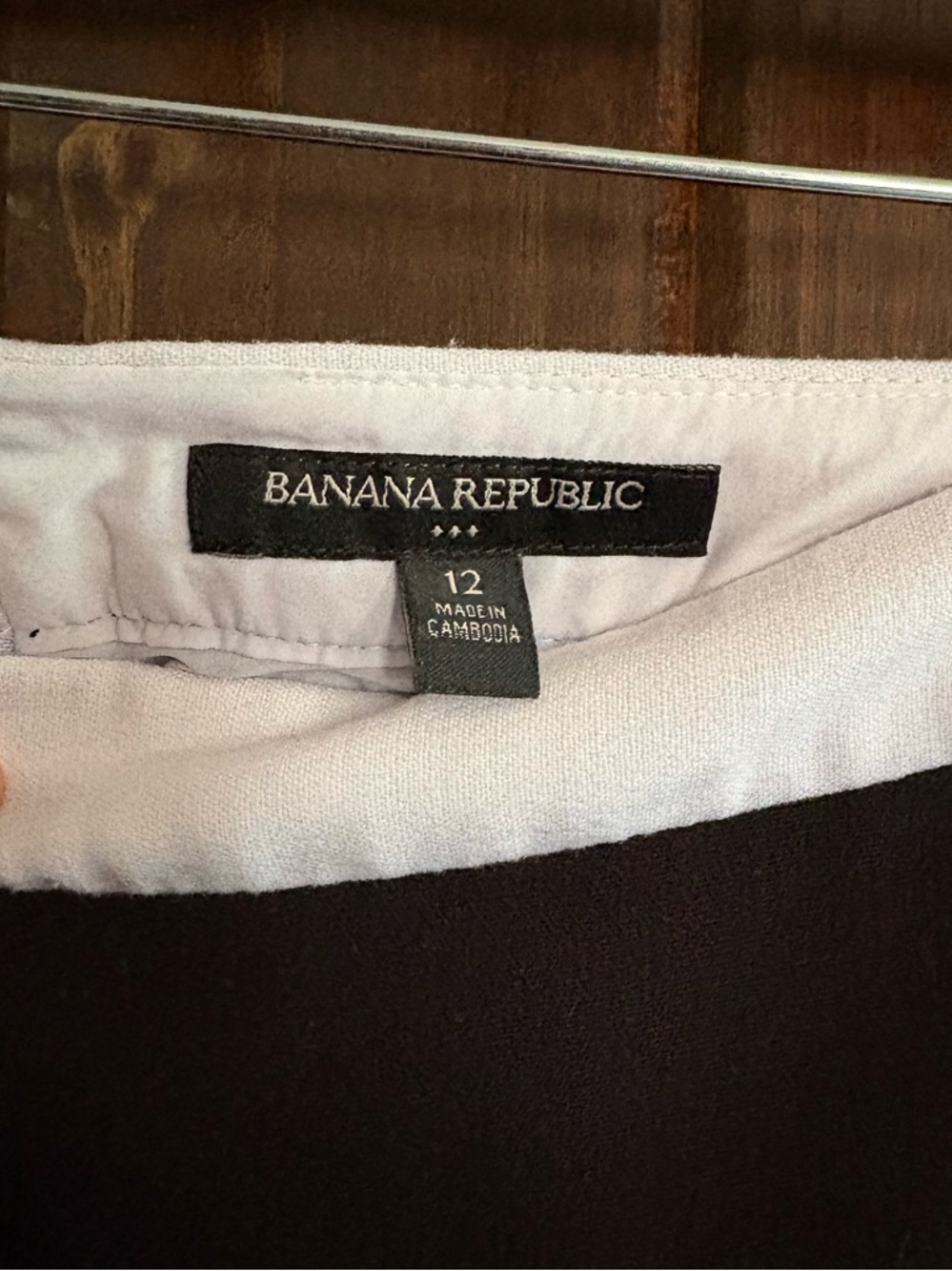 Banana Republic Black Mini Skirt with White Trim - Picture 6 of 10